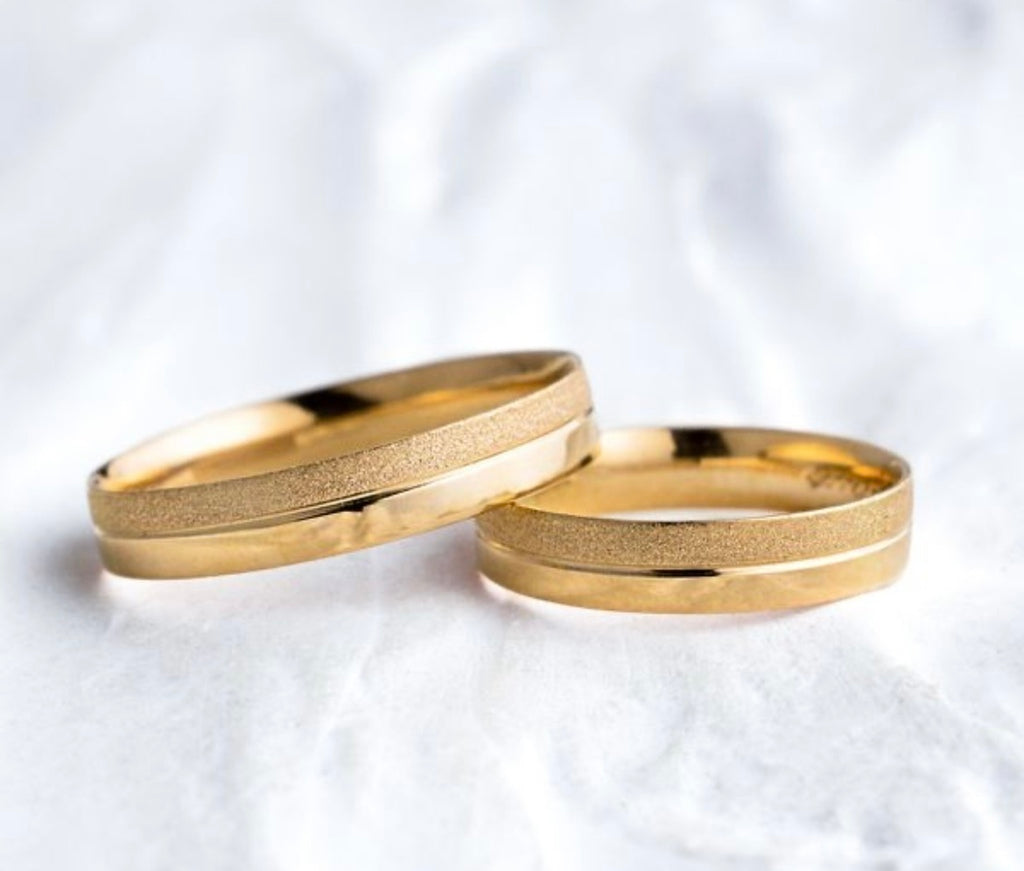 Aliança metade diamantada 3mm ouro 18k