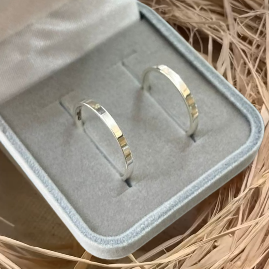 Aliança quadrada 2mm prata 925 - unidade