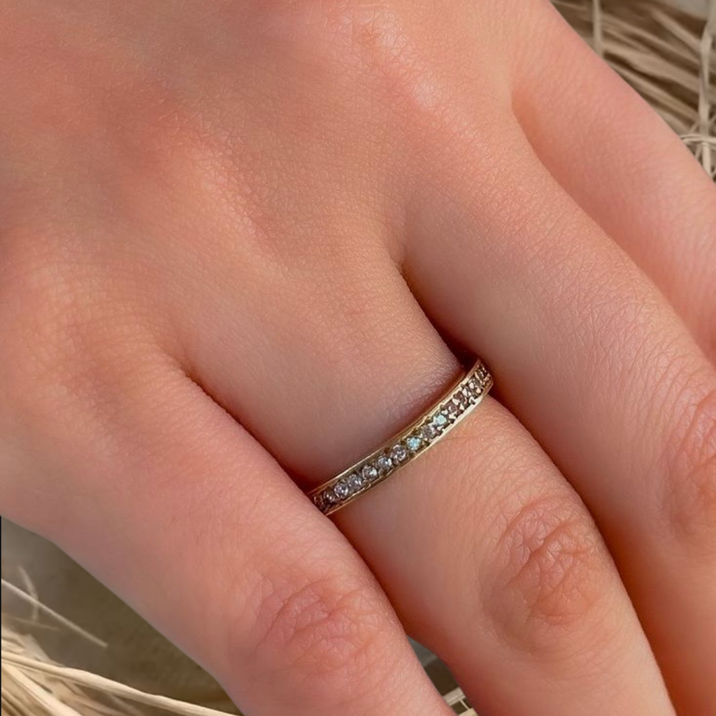 Anel aparador cravejado moeda antiga