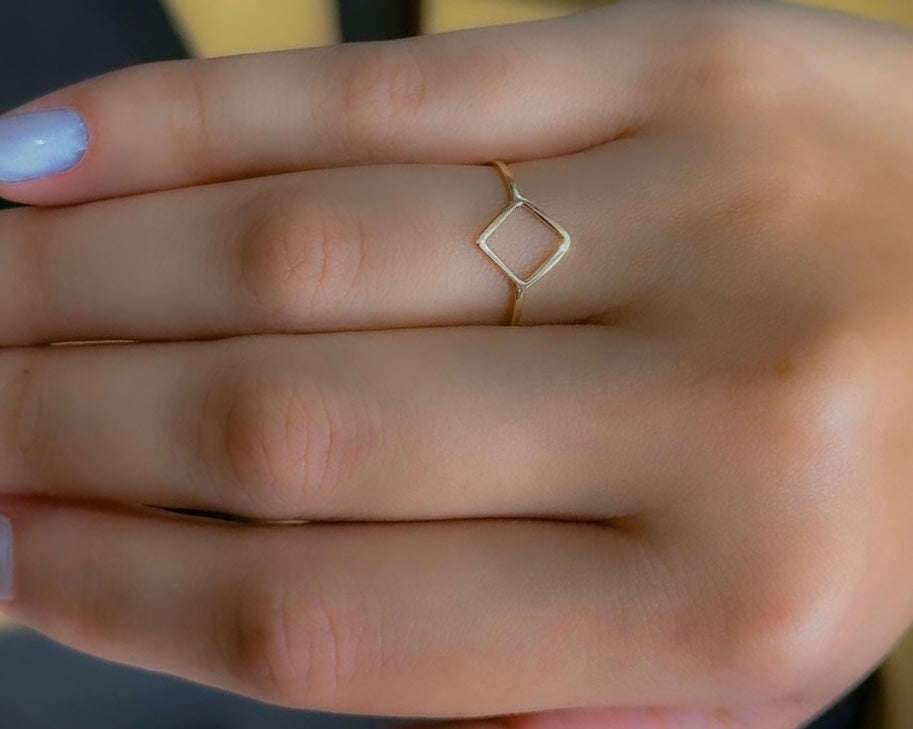 Anel losango ouro 18k