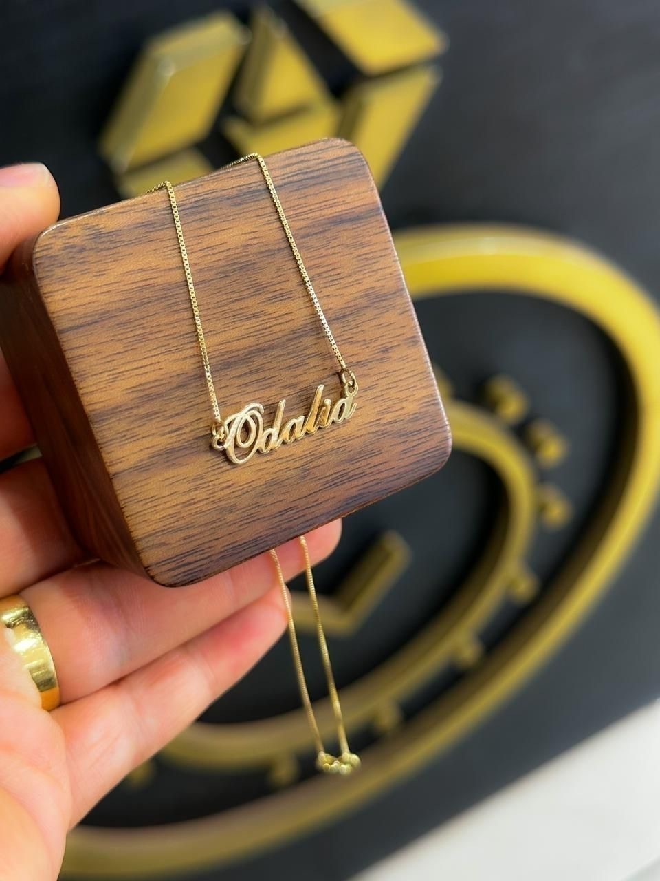 Colar nome personalizado ouro 18k
