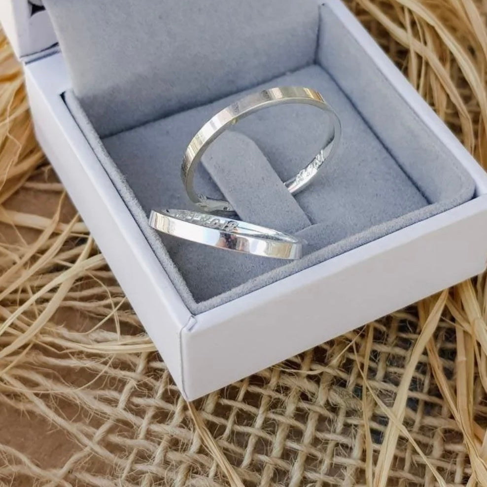 Aliança quadrada 2mm prata 950