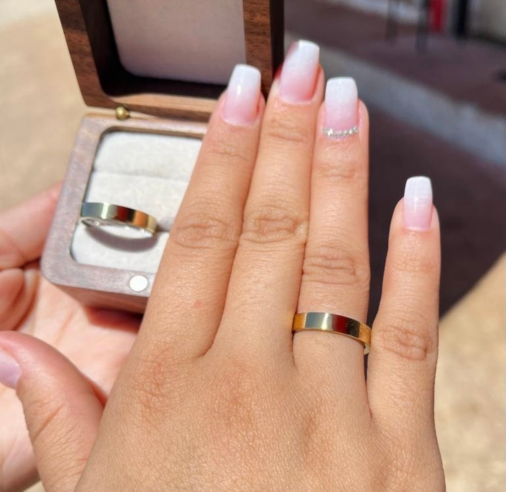 Aliança quadrada moeda antiga 4mm