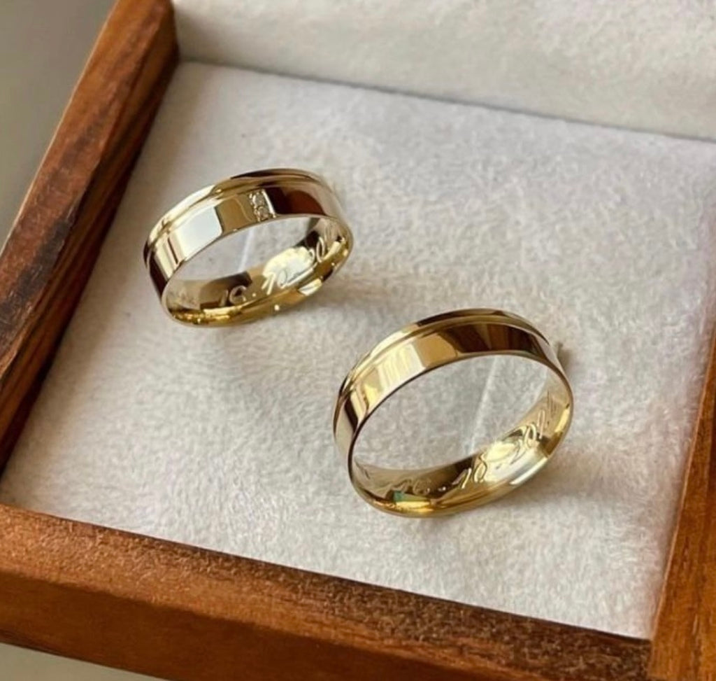 Aliança line ouro 18k 5mm