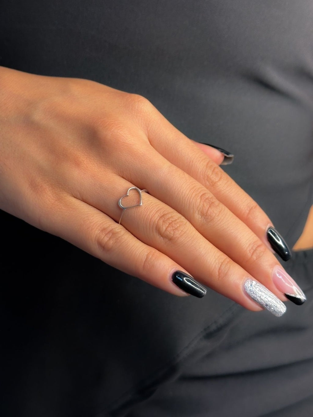 Anel coração vazado prata 925