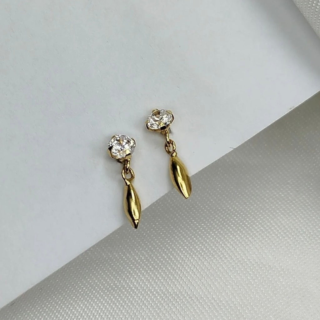 Brinco baby ponto de luz e gota ouro 18k