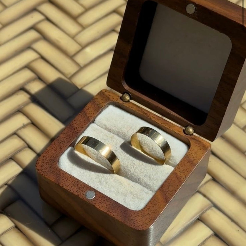 Aliança quadrada ouro 18k 4mm