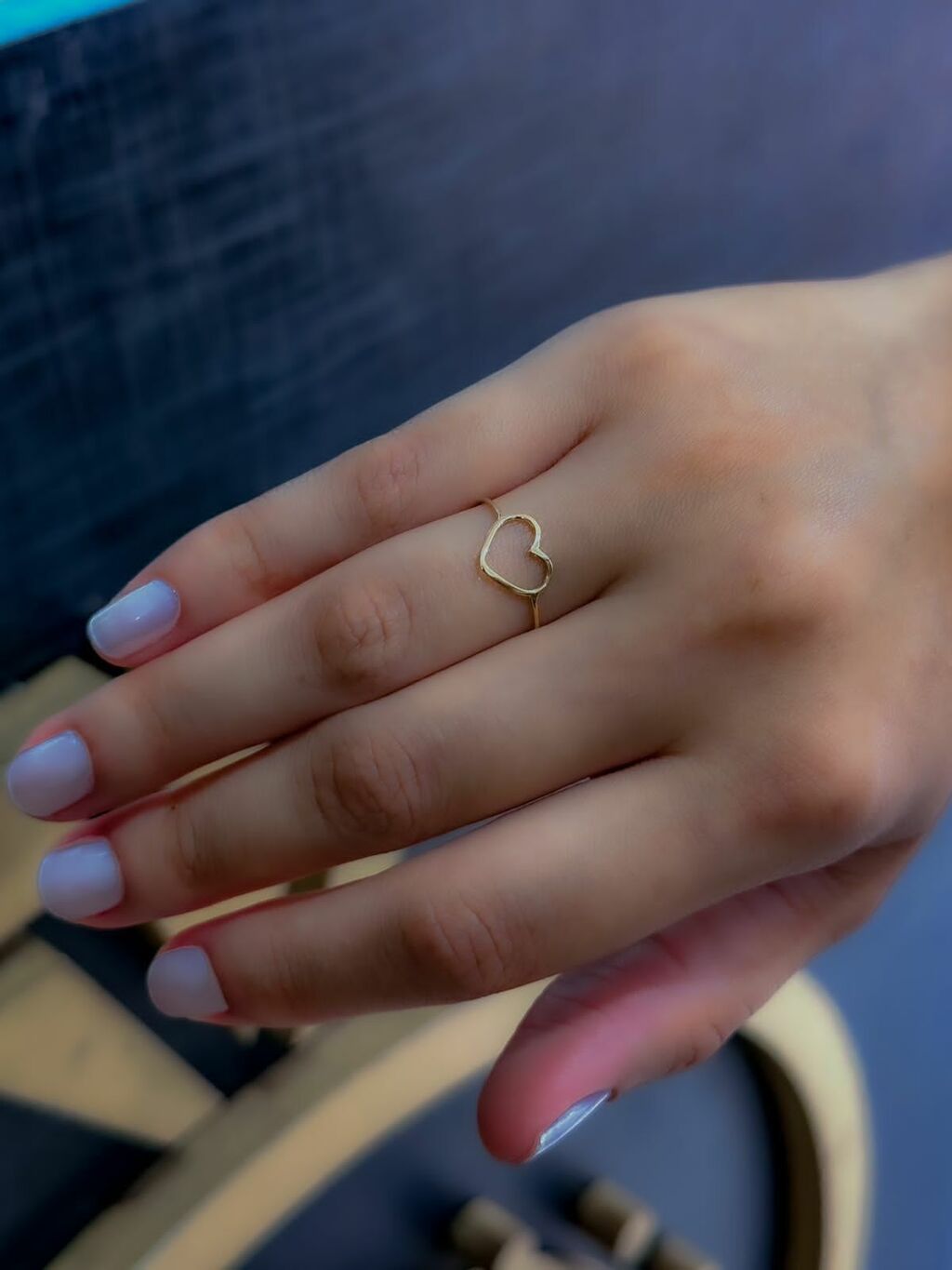 Anel coração vazado ouro 18k