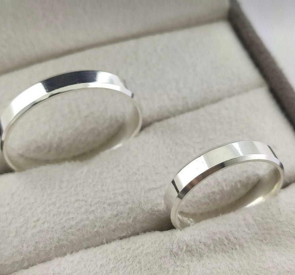 Aliança chanfrada prata 925 4mm