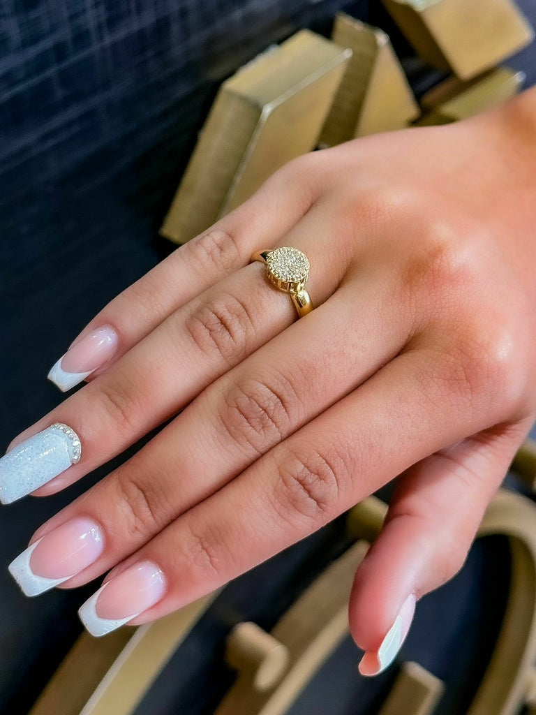 Anel solitário cravejado ouro 18k