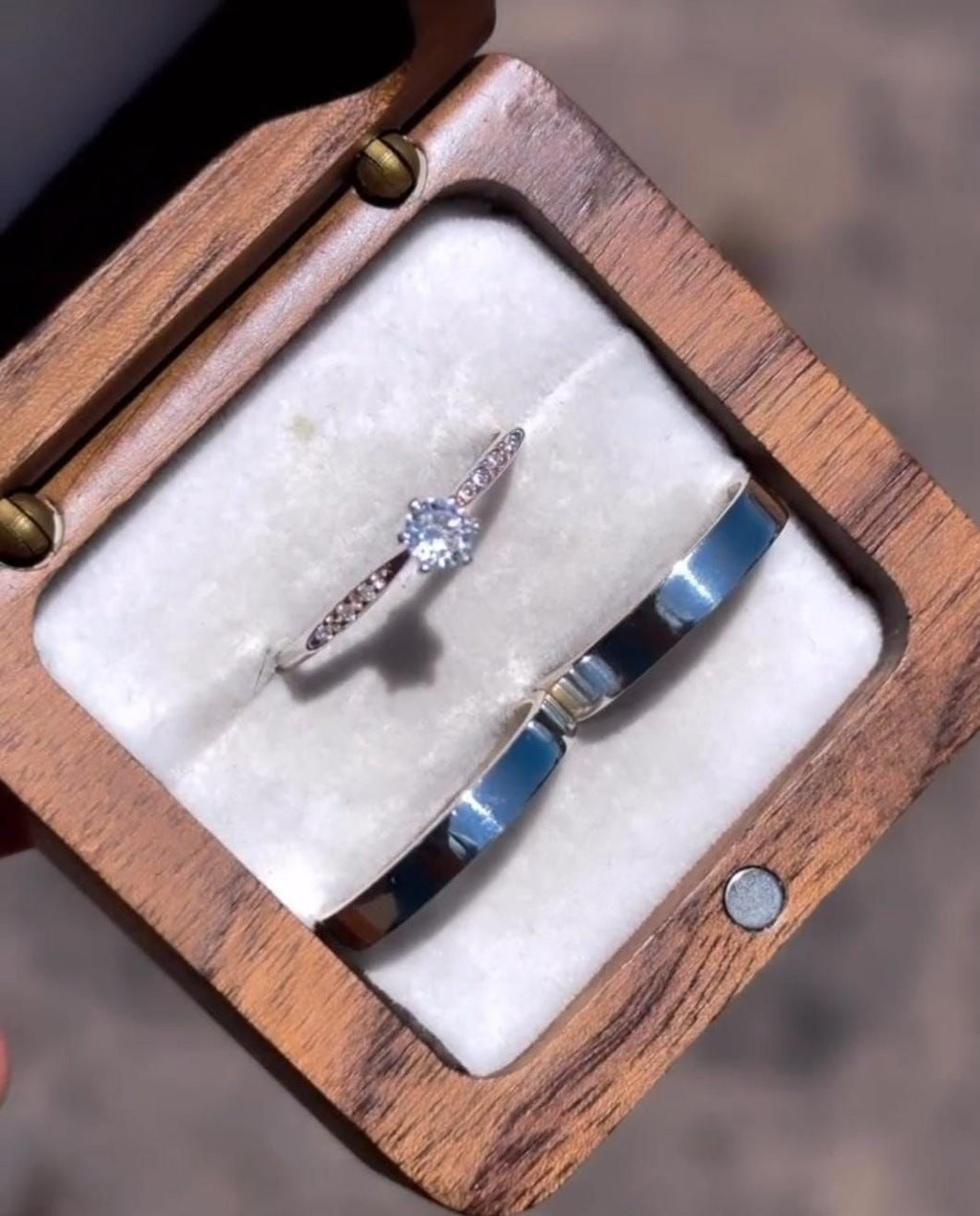 Aliança quadrada prata 950