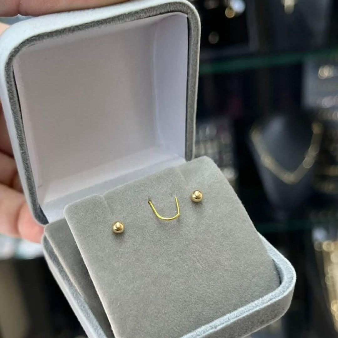 Conjunto pulseira e brinco baby ouro 18k