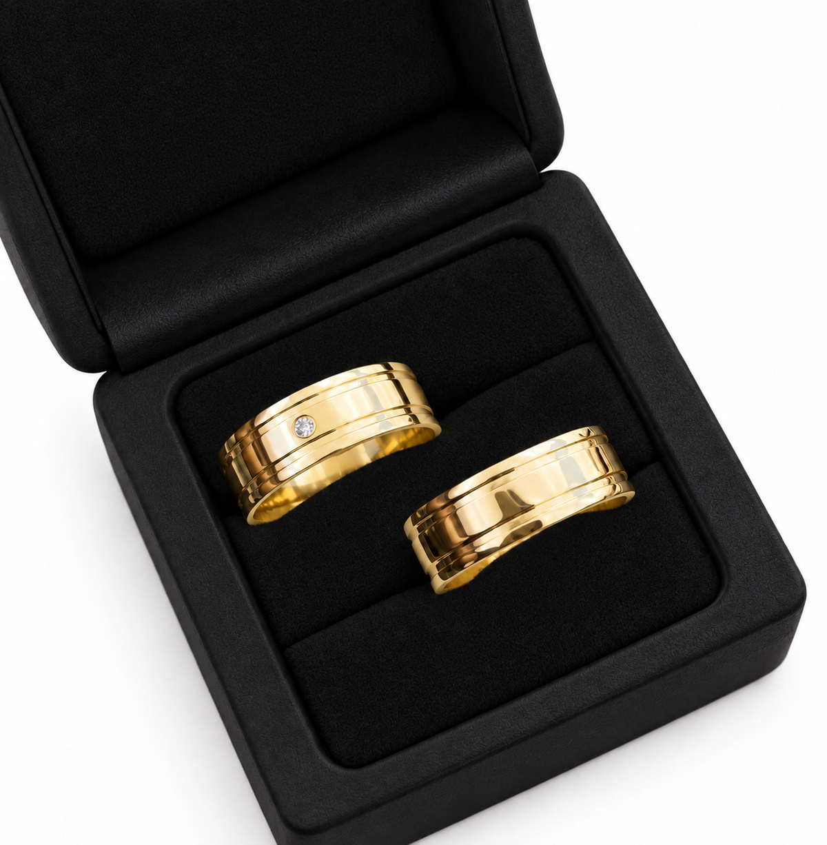 Aliança frisos ouro 18k