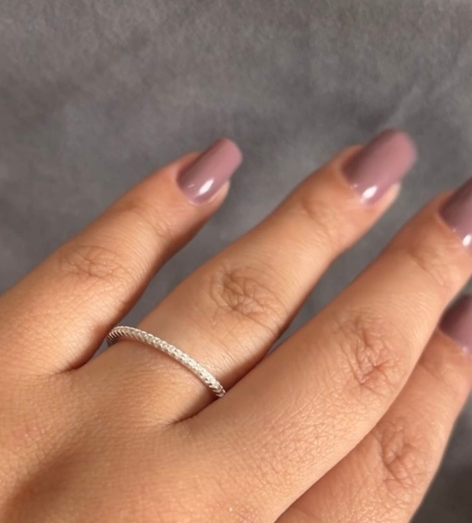 Anel aparador brilhantes prata 925