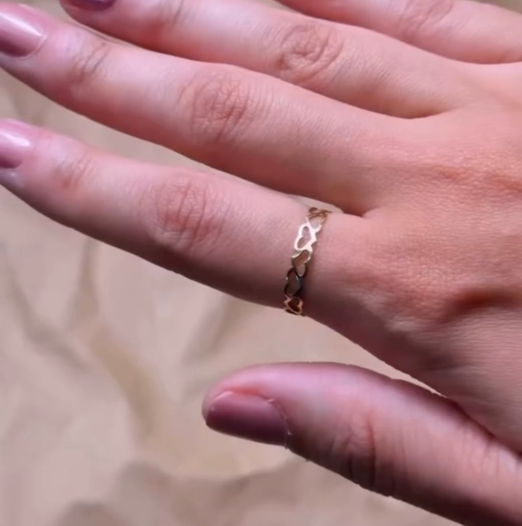 Anel corações ouro 18k