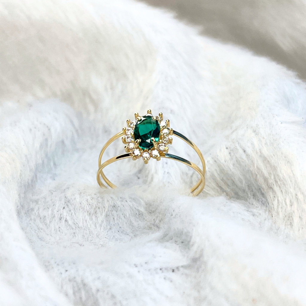 Anel esmeralda oval ouro 18k