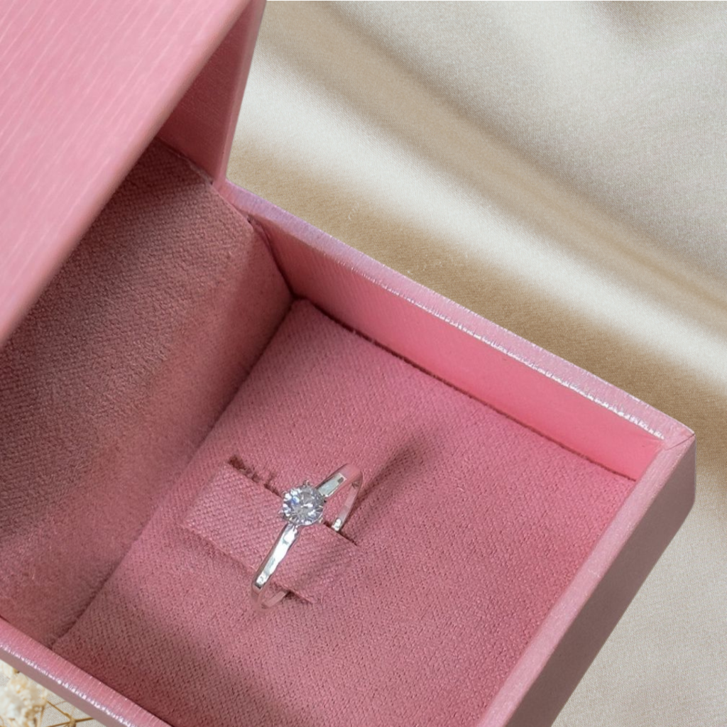 Anel solitário prata 925