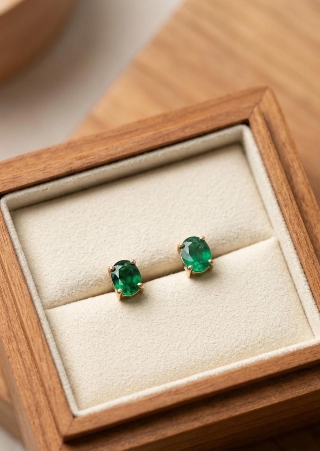 Brinco Oval Central Verde